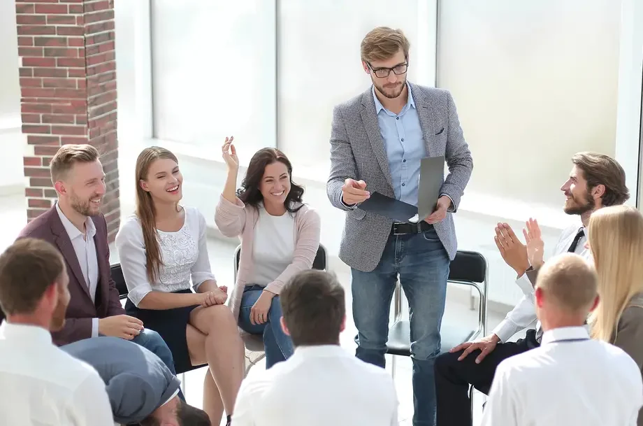 auswirkungen-coaching-mitarbeiterzufriedenheit-schweizer-unternehmen