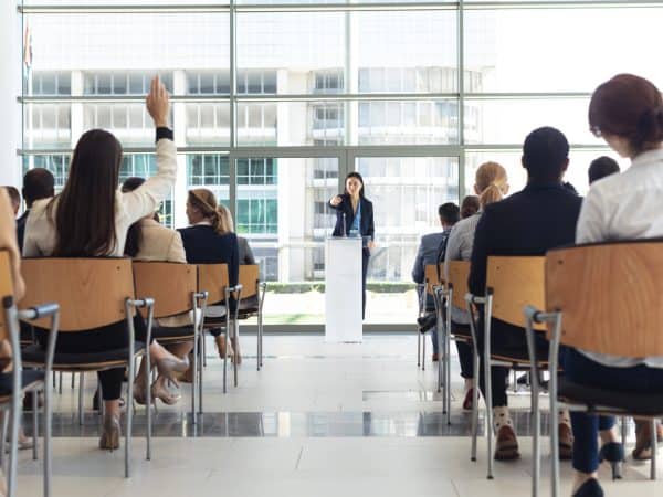 teamcoaching-lehrer-professoren-zusammenarbeit-dp-280500450 teamcoaching-lehrer-professoren-zusammenarbeit