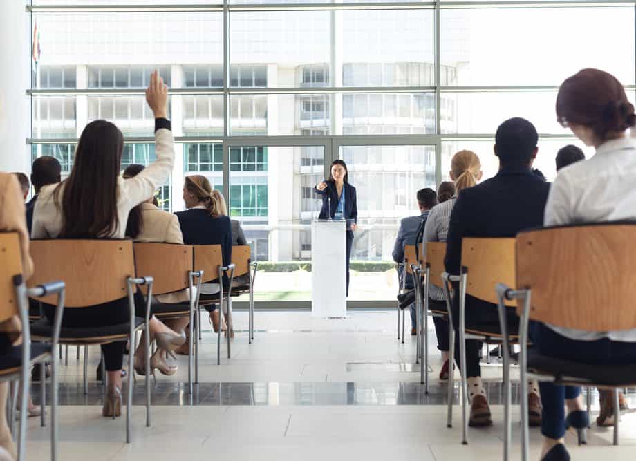 teamcoaching-lehrer-professoren-zusammenarbeit